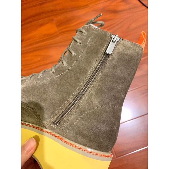 Urban Outfitters Gemma Suede Utility Boot Green - Picture 6 of 6